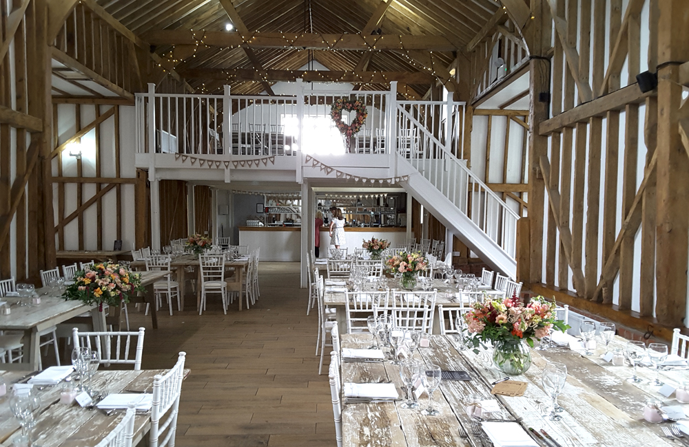 30 Best Images Barn To Rent Hertfordshire / Book Hertfordshire Barn and Farmhouse at The Thatched Barn ...